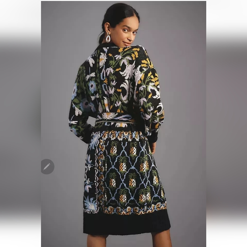 FARM Rio Multicolor Floral Cardigan - Picture 6 of 10
